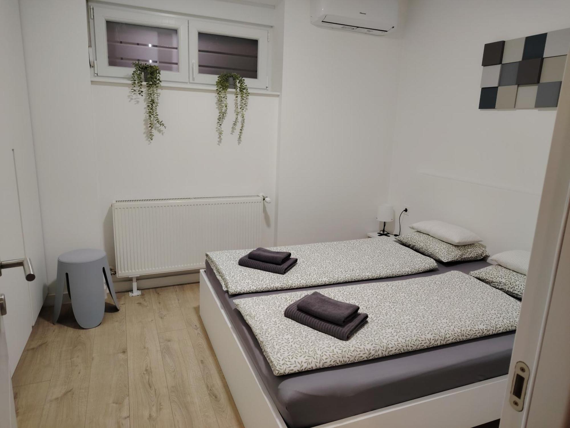 Apartman „Karolina” Nova Gradiska Luaran gambar